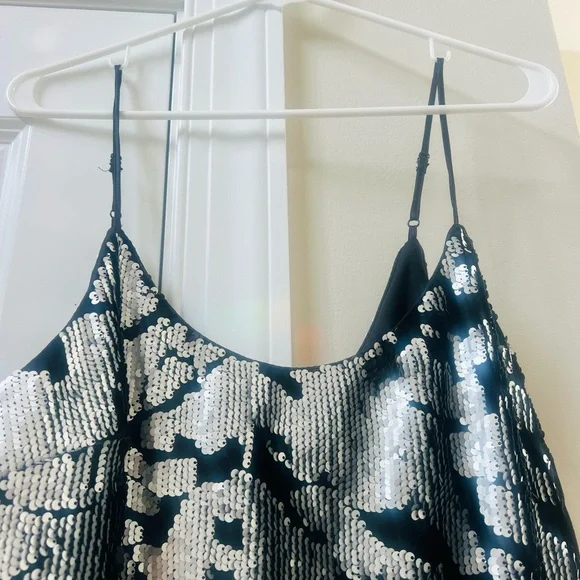 Forever 21 Monochrome Sequin Top - Picture 5 of 7